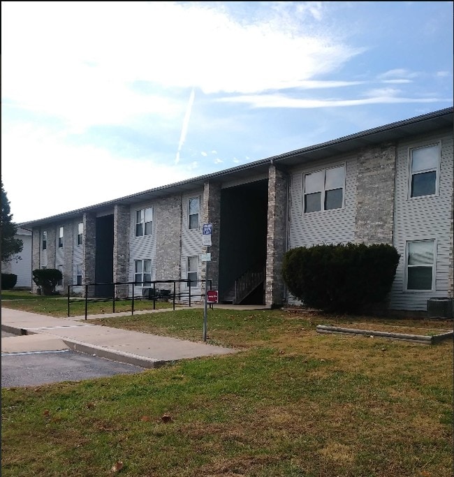 Primary Photo - Sycamore South Apartments