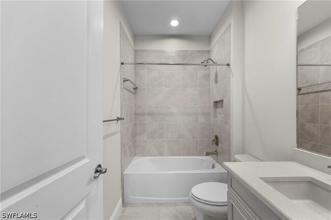 Building Photo - 2373 Ariane Dr