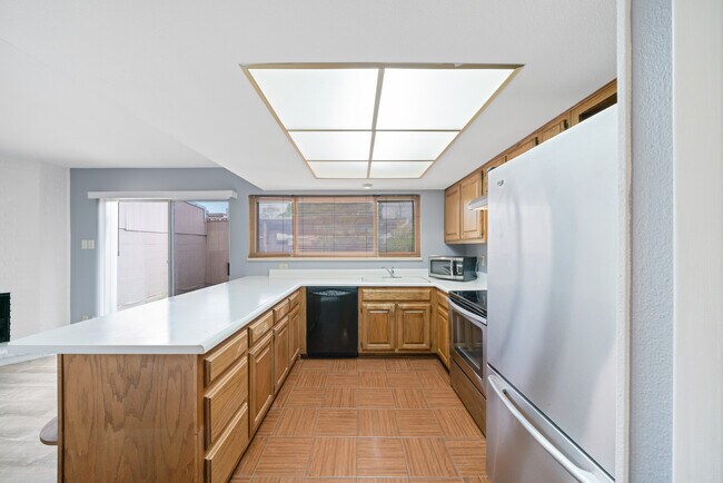 Building Photo - 10958 Crown Pk Ln