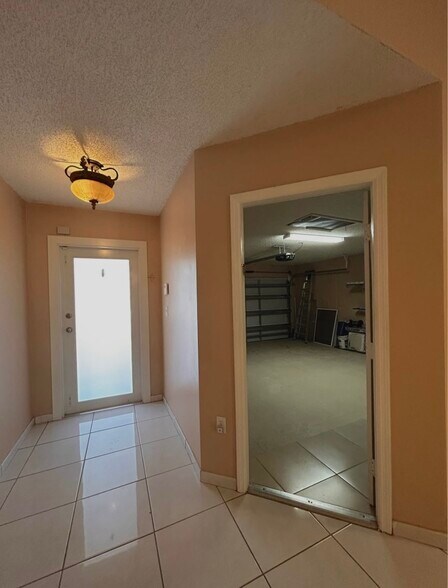Building Photo - 20049 NW 86th Ct
