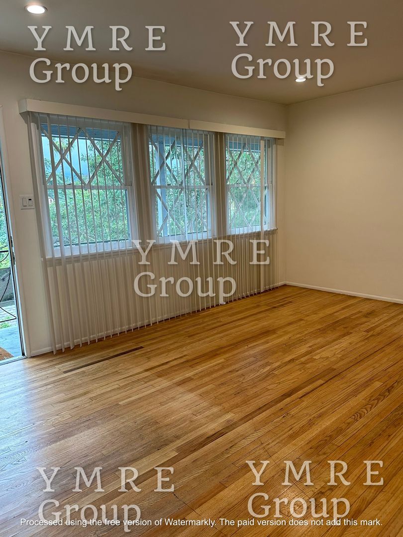 Building Photo - 4741 N Figueroa St