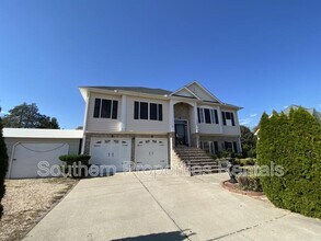 Building Photo - 109 Canyon Ct