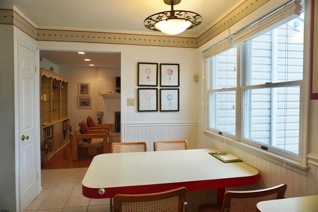 Building Photo - 13 S Haverford Ave