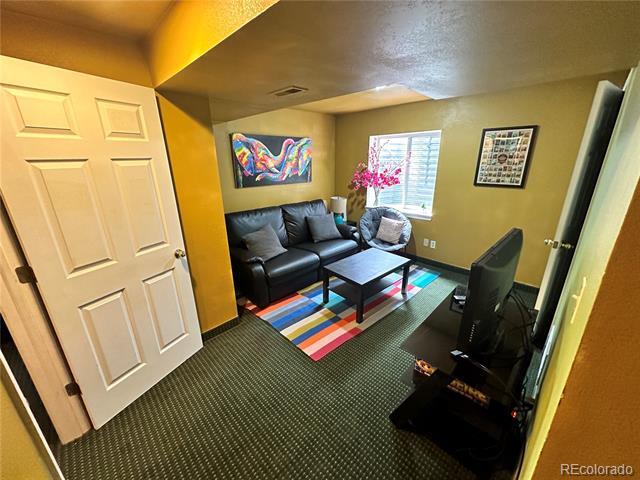 Building Photo - 6087 S Quatar Way