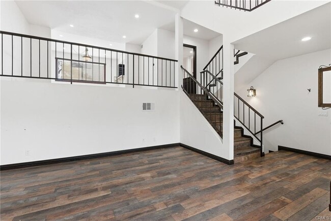 Building Photo - 26128 Alizia Canyon Dr