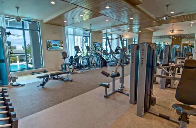 Building Photo - 4921 W Sample Rd