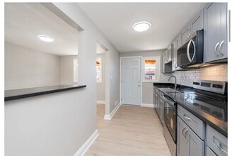 Building Photo - 3 bedroom Dundalk