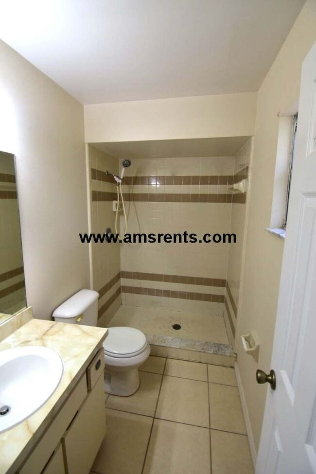 Building Photo - Charming 3-bedroom, 2-bathroom home in Poi...