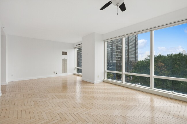 Dinning Room - 845 United Nations Plz