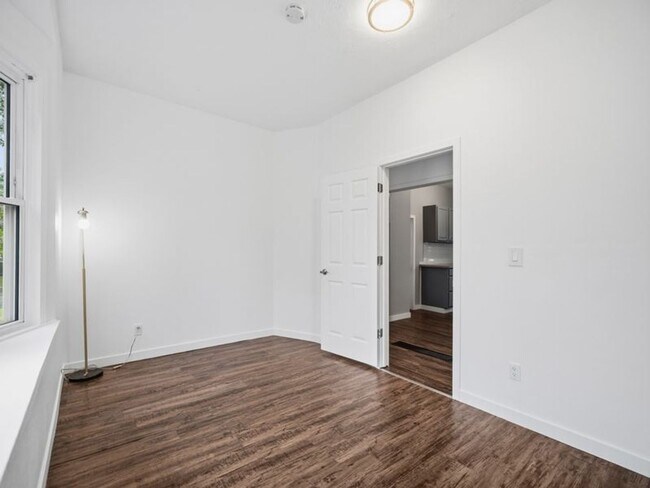 Building Photo - Stunning Updated Home in North Spokane | Bright Interiors, Modern Kitchen & Private Patio