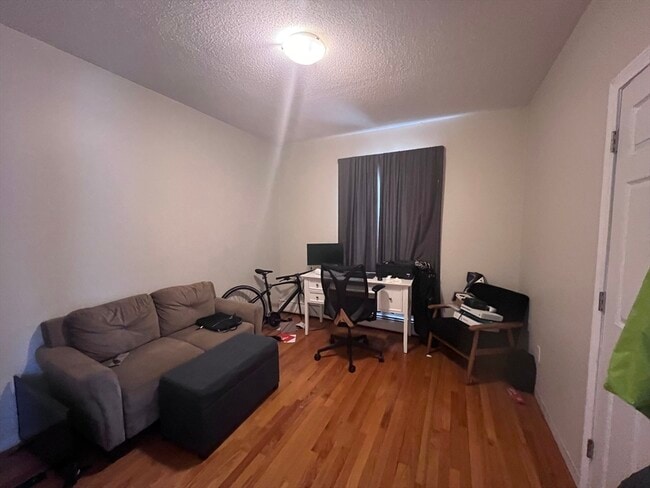 Building Photo - 50 Oliver St