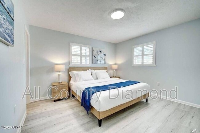 Building Photo - 7308 Sunset Ave