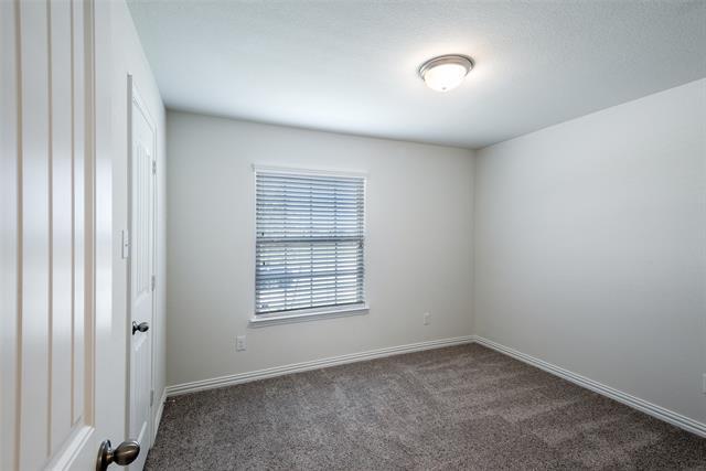 Building Photo - 913 Rosewood St