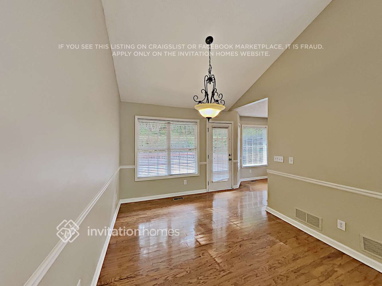 Building Photo - 4030 Mt Vernon Dr