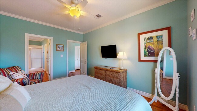 Building Photo - 1121 Blue Water Dr