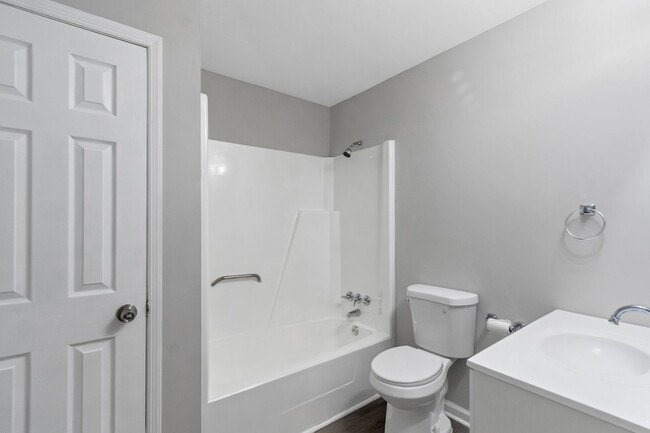 Building Photo - This fully remodeled 3-bedroom, 1-bath home in Covington (Pictures Coming Soon)