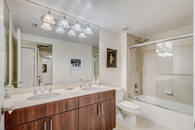 Building Photo - 4801 PGA Boulevard