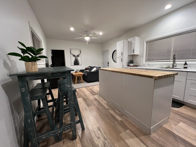 Building Photo - 151 Northside Dr