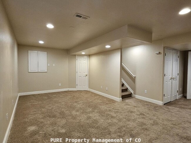Building Photo - 2-story home with finished basement! 2-car garage!
