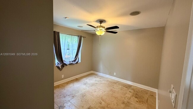 Building Photo - 11540 NW 27th Ct