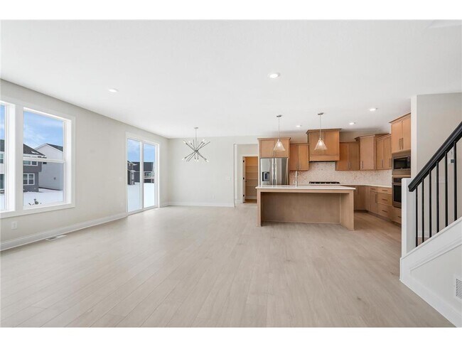 Building Photo - 10771 40th St N