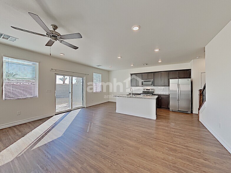 Building Photo - 4702 Tree Swing St