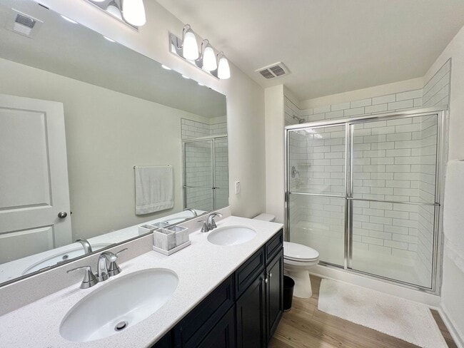Building Photo - Luxurious, Newly Built 3BD, 2.5BA Raleigh ...