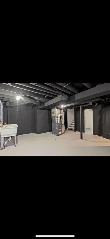 Building Photo - 16168 Princeton St