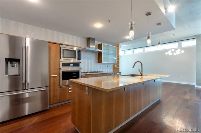 Building Photo - 1620 Little Raven St