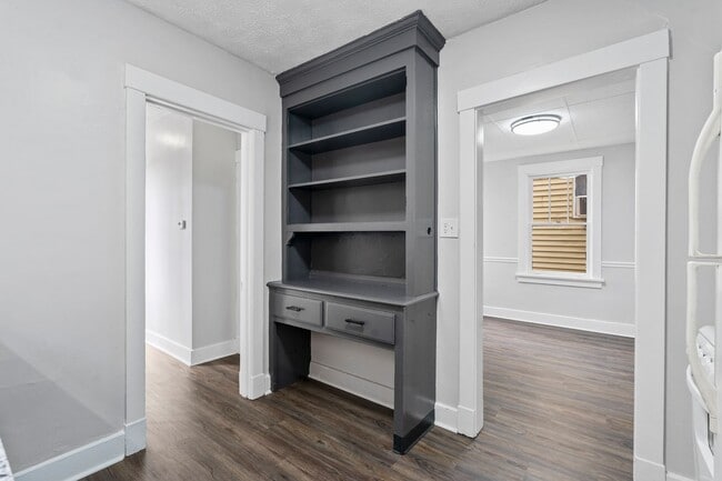 Building Photo - 3407 Gass Ave