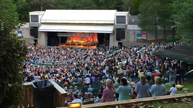 Building Photo - 42 Pine Lake Dr NW