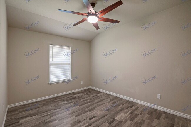 Building Photo - 2216 Eppright Dr