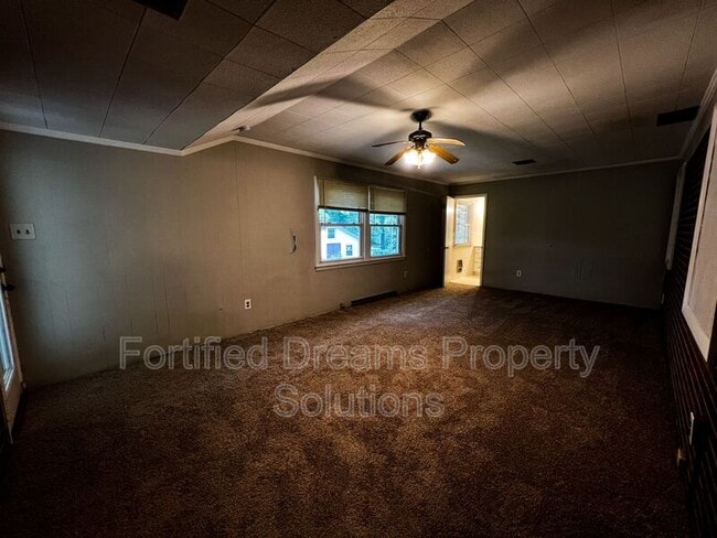 Building Photo - 1908 Rayston Dr