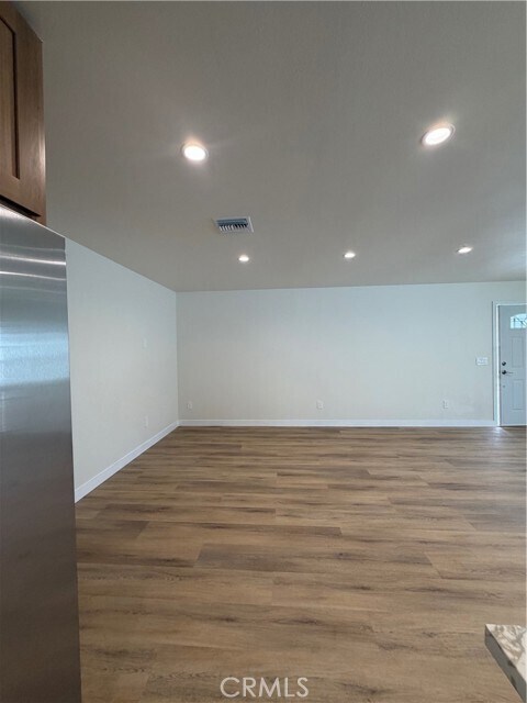 Building Photo - 8828 Odessa Ave