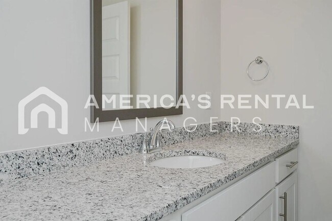 Building Photo - Modern Elegance at Unali Townes!