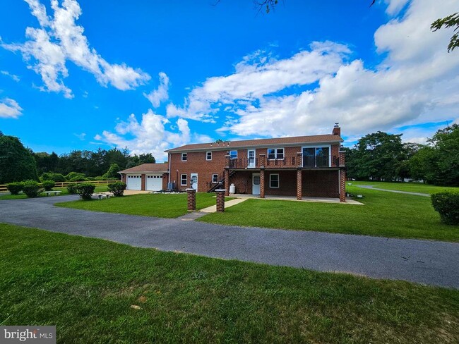 Building Photo - 5084 Sands Rd