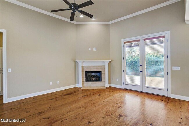 Building Photo - 3 Bed/2 Bath Home in North Place Reserves in Madison