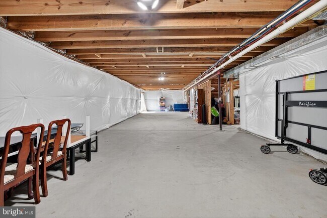 Building Photo - 40 Gina Dr