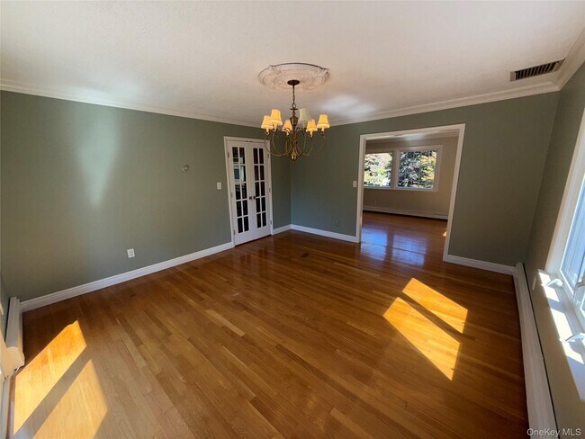 Building Photo - 29 Eastview Dr