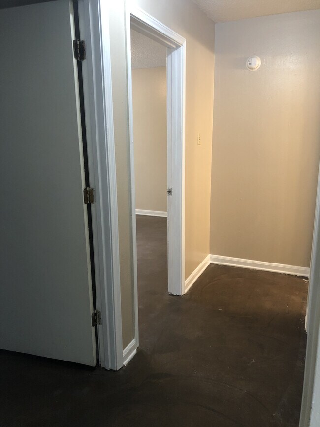 Building Photo - Fairfax