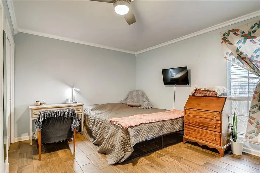 Unit B Bedroom 2 - 8007 Brockman St