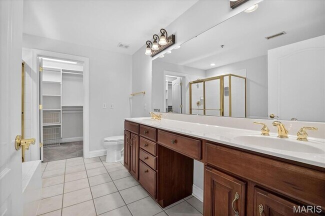 Building Photo - 500 North and South Rd