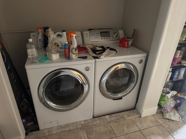 Washer and dryer - 442 S 1350 E