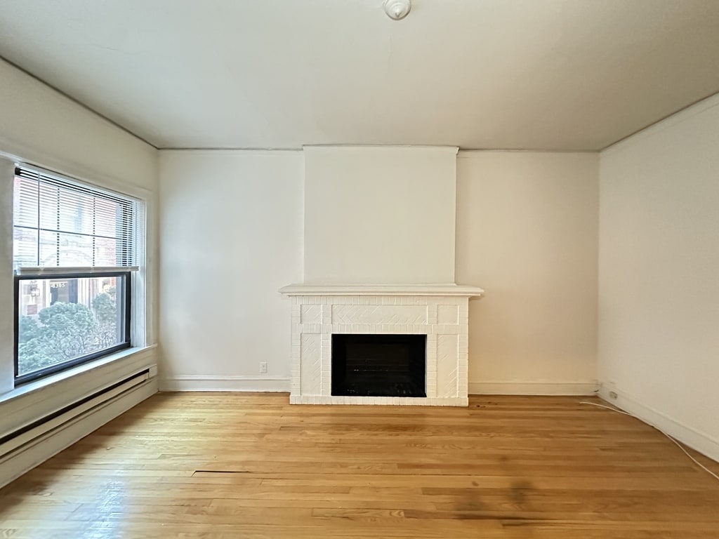 Building Photo - 1314 Oak Ave