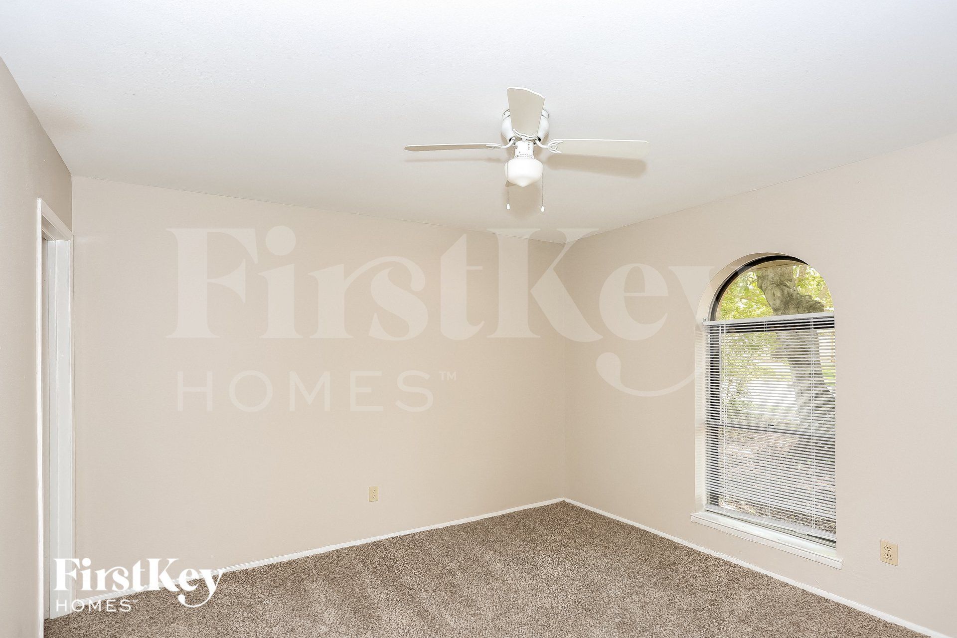 Building Photo - 302 Wildbriar Dr