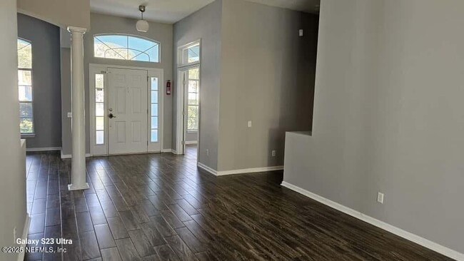 Building Photo - 709 Muskogee Ln