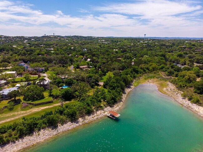 Building Photo - 5803 Rittenhouse Shore Dr