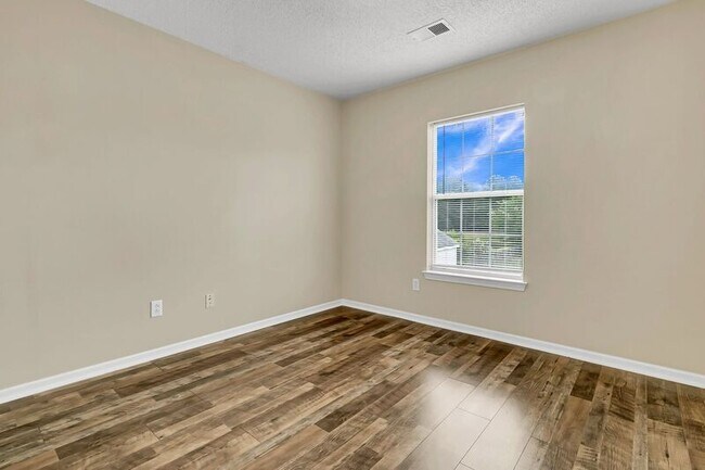 Building Photo - 1006 Friartuck Trail