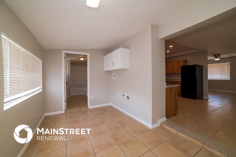 Building Photo - 11548 E Marguerite Ave