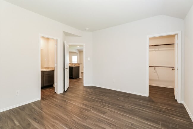 Building Photo - 2473 Copper Cyn Dr